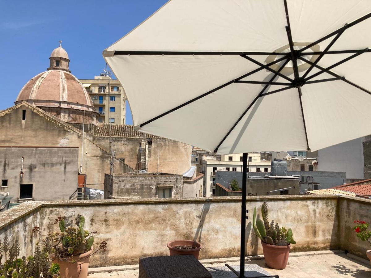 Apartamento Bradamante Little Tower Trapani Exterior foto